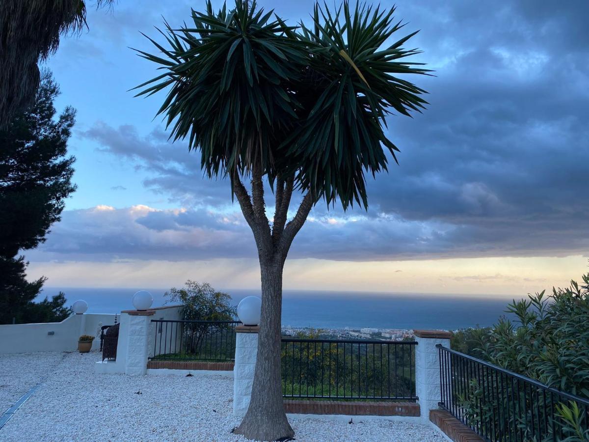 Casa Capricornio Bed and Breakfast Marbella Exteriör bild